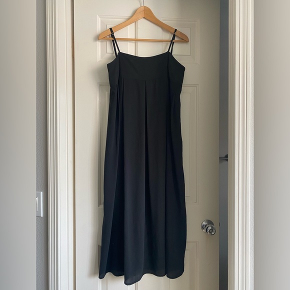 Who What Wear Midi Sleeveless Dress - Picture 2 of 11